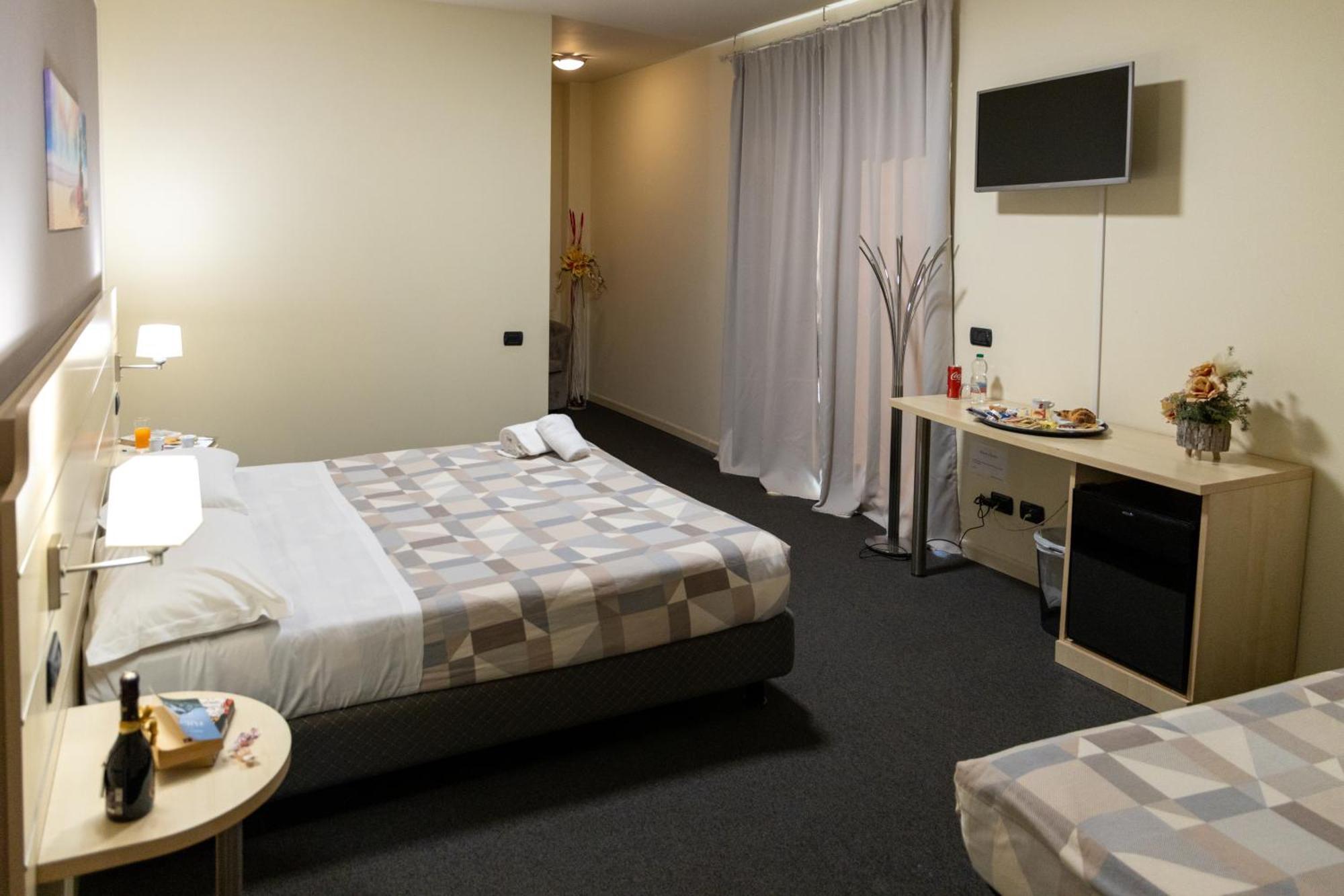Hotel Giallo Noceto Zewnętrze zdjęcie